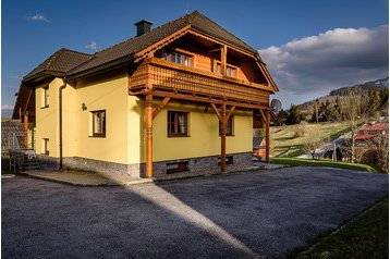 Eslovaquia Chata Ždiar, Exterior